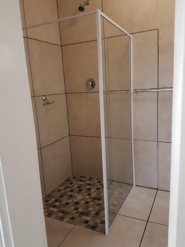 To Let 1 Bedroom Property for Rent in Grahamstown Central Eastern Cape